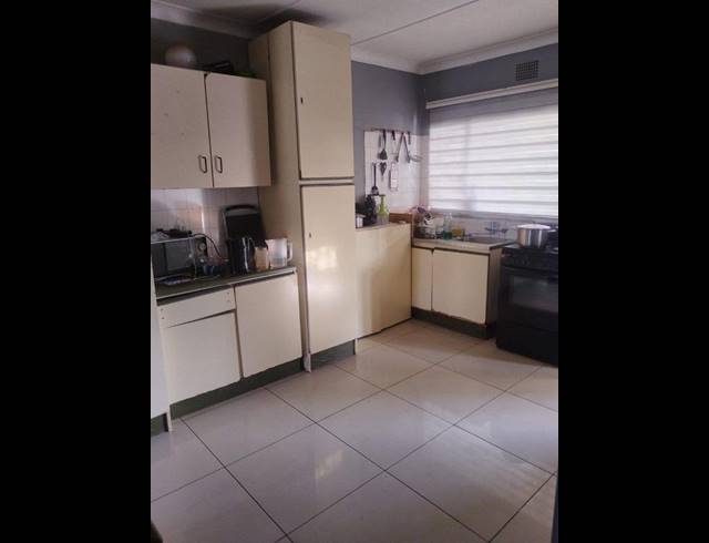 3 BEDROOM PROPERTY TO RENT IN ELSBURG